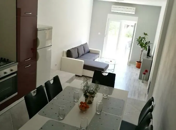 Apartman Ivankovic***